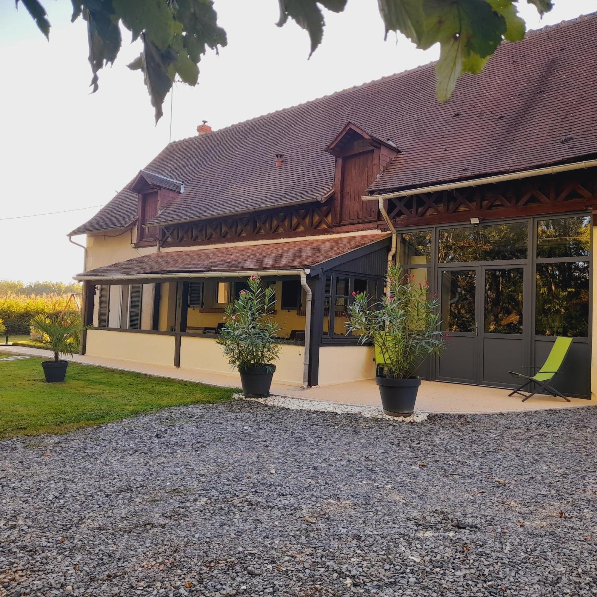 Gite les Vignes du Château - 4 personnes Gehee Extérieur photo
